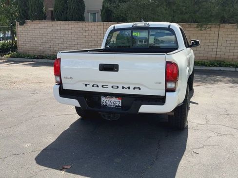 Used 2018 Toyota Tacoma SR w/ SR Convenience Package image 7