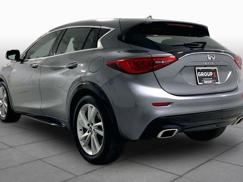 Used 2017 INFINITI QX30 w/ Cargo Package FWD image 11