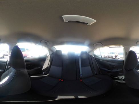 Used 2025 Nissan Sentra SV image 39