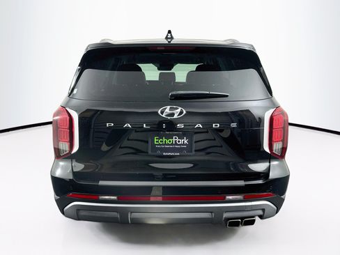 Used 2024 Hyundai Palisade SEL FWD image 7