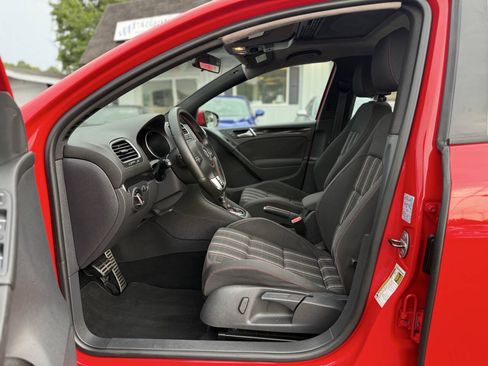 Used 2012 Volkswagen GTI 4-Door FWD image 11