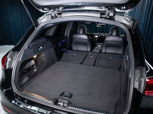 Certified 2026 Mercedes-Benz GLC 300 image 8