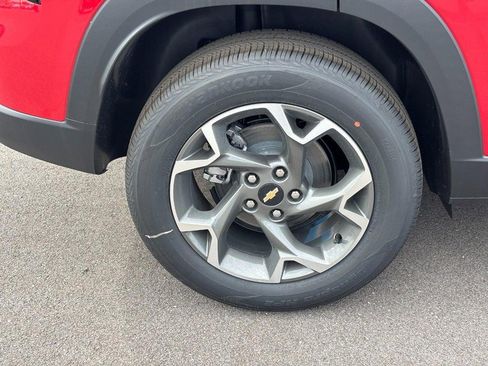 New 2026 Chevrolet Trax LT w/ Driver Confidence Package image 30