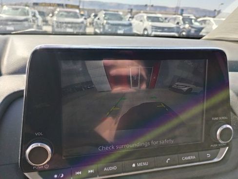 Used 2024 Nissan Rogue SV image 22