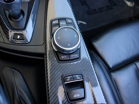 Used 2015 BMW M4 Convertible RWD image 25