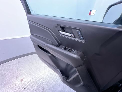 Used 2024 Chevrolet Colorado LT w/ LT Convenience Package RWD image 30
