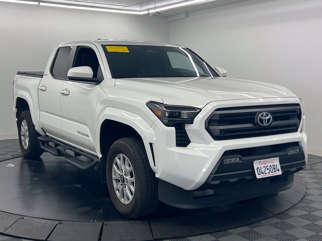 Used 2024 Toyota Tacoma SR5 AWD/4WD image 3