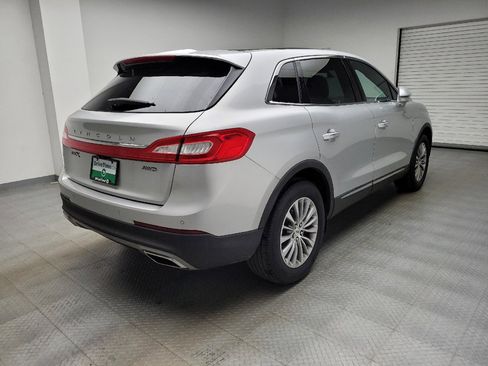 Used 2017 Lincoln MKX Select w/ Select Plus Package AWD/4WD image 9