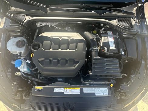 Used 2022 Volkswagen Golf R AWD/4WD image 28