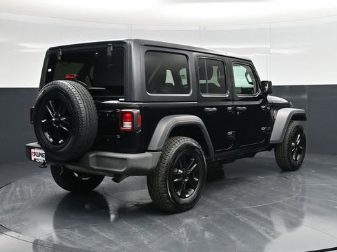 Used 2020 Jeep Wrangler Unlimited Sport image 9
