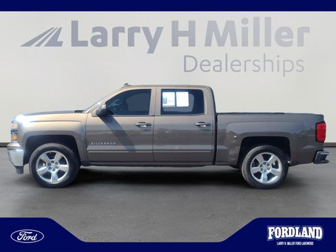 Used 2015 Chevrolet Silverado 1500 LT w/ LT Convenience Package AWD/4WD image 2