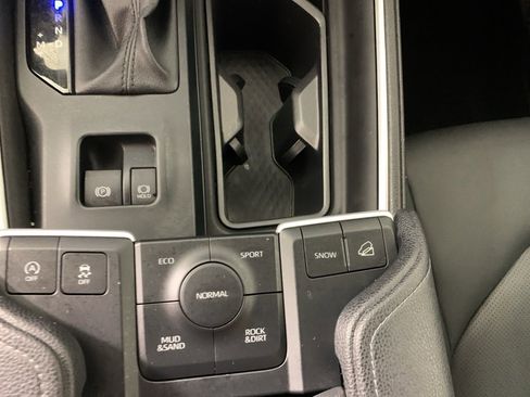 Used 2025 Toyota Grand Highlander AWD image 27