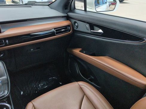 Certified 2023 Lincoln Nautilus Reserve AWD/4WD image 17
