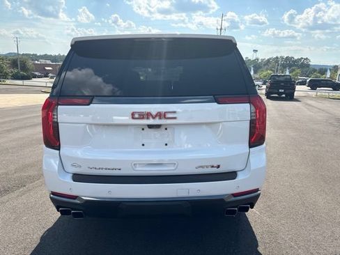 Used 2025 GMC Yukon AT4 w/ AT4 Premium Package AWD/4WD image 6