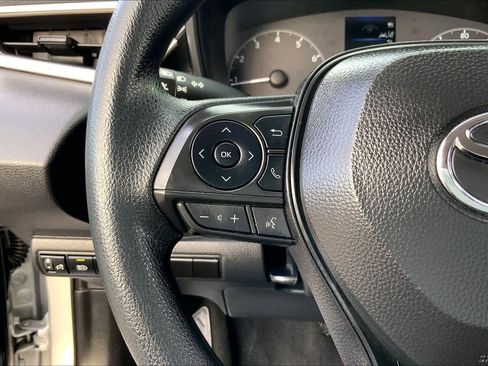 Certified 2025 Toyota Corolla LE image 23