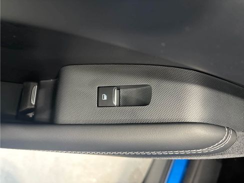 Used 2025 Ford Mustang Mach-E Premium AWD/4WD image 33