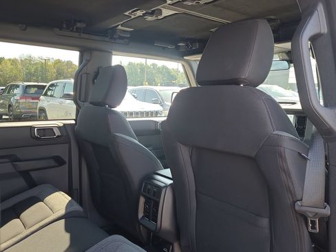 Used 2025 Ford Bronco Big Bend AWD/4WD image 17