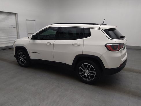 Used 2019 Jeep Compass Latitude w/ Popular Equipment Group FWD image 3