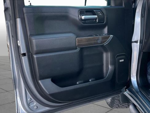 Used 2021 Chevrolet Silverado 1500 LT Trail Boss w/ Convenience Package II AWD/4WD image 22