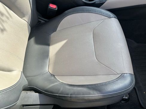 Used 2019 Subaru Forester Limited w/ Popular Package #3 image 17