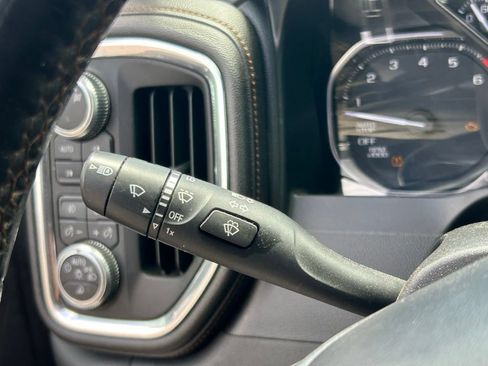 Used 2019 GMC Sierra 1500 AT4 w/ AT4 Premium Package AWD/4WD image 23