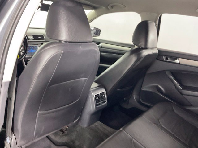 Used 2015 Volkswagen Passat 1.8T Sport FWD image 14