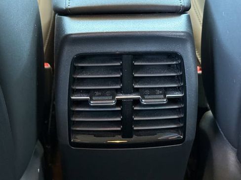 Certified 2024 Kia Niro Wind FWD image 17