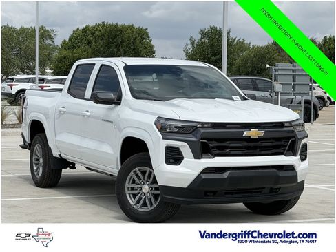 New 2026 Chevrolet Colorado LT w/ LT Convenience Package AWD/4WD image 2