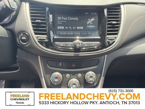 Used 2017 Chevrolet Trax LT w/ LT Convenience Package FWD image 31