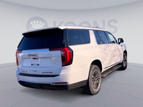 New 2026 GMC Yukon XL Elevation w/ LPO, Illumination Package image 7