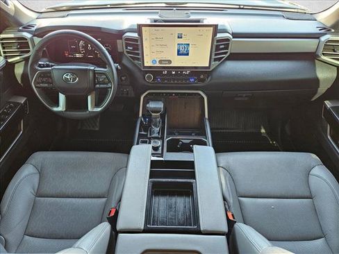 Used 2025 Toyota Tundra Limited AWD/4WD image 21
