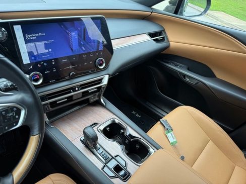 Certified 2025 Lexus RX 350 Premium w/ Accessory Package (Z1) FWD image 35