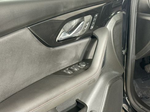 Used 2023 Chevrolet Blazer RS w/ Enhanced Convenience Package image 24