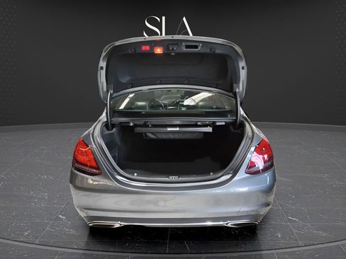 Used 2019 Mercedes-Benz C 300 4MATIC Sedan image 5