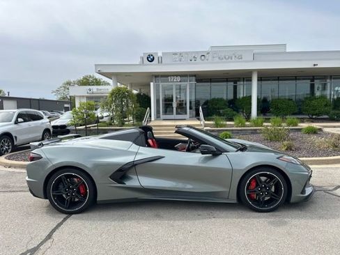 Used 2024 Chevrolet Corvette Stingray Premium Conv w/ Z51 Performance Package RWD image 3
