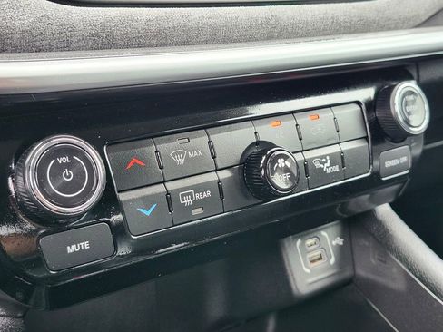 Used 2022 Jeep Compass Latitude AWD/4WD image 22