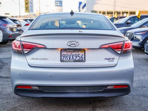 Used 2016 Hyundai Sonata Limited w/ Option Group 02 image 9