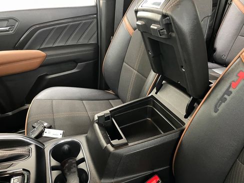 Certified 2024 GMC Canyon AT4 w/ Technology Package AWD/4WD image 34