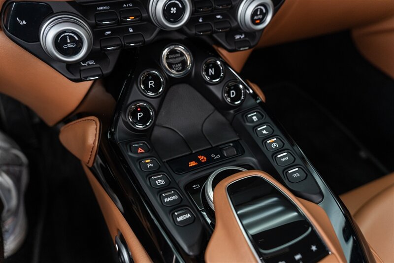 Used 2020 Aston Martin V8 Vantage Coupe RWD image 86