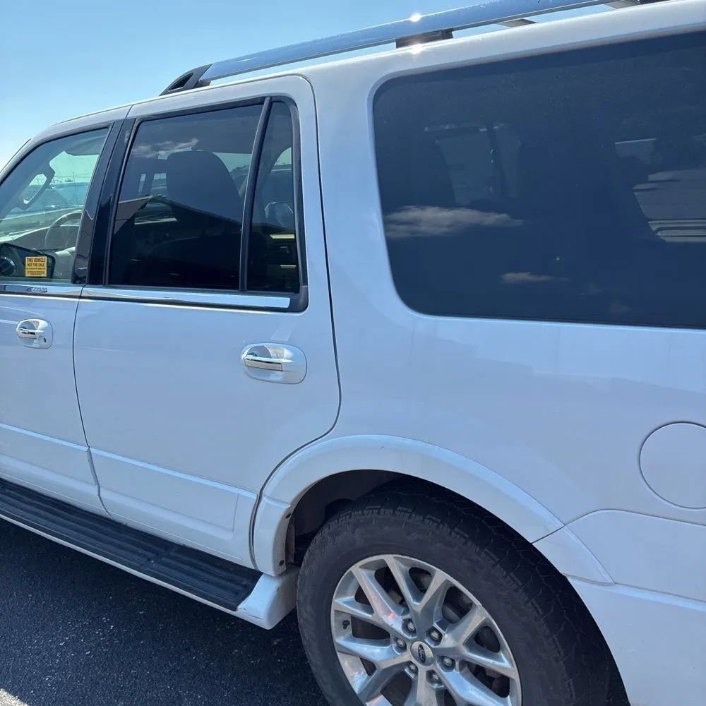 Used 2016 Ford Expedition Limited AWD/4WD image 6