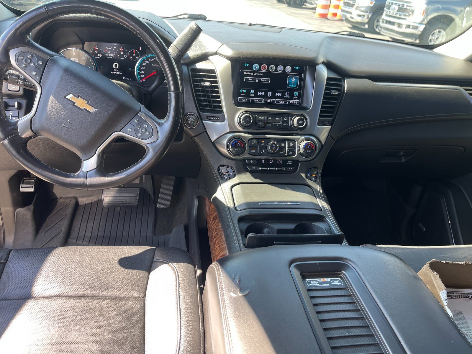 Used 2018 Chevrolet Suburban Premier AWD/4WD image 16