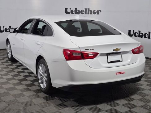 Used 2017 Chevrolet Malibu LT w/ Leather Package image 5