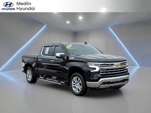Used 2025 Chevrolet Silverado 1500 LTZ w/ Technology Package AWD/4WD image 1
