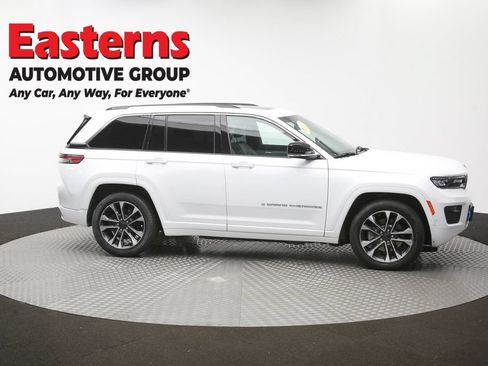 Used 2022 Jeep Grand Cherokee Overland AWD/4WD image 50