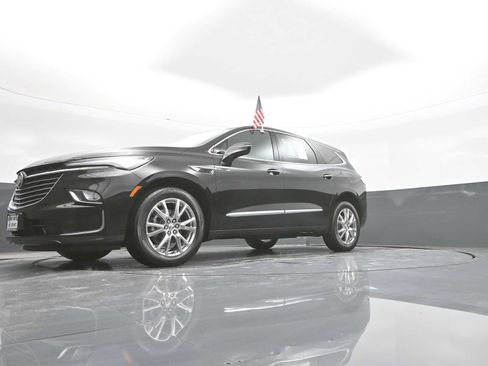 Used 2023 Buick Enclave Essence w/ Experience Buick Package FWD image 36