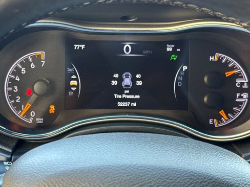 Used 2021 Jeep Grand Cherokee Laredo w/ Security & Convenience Group image 23