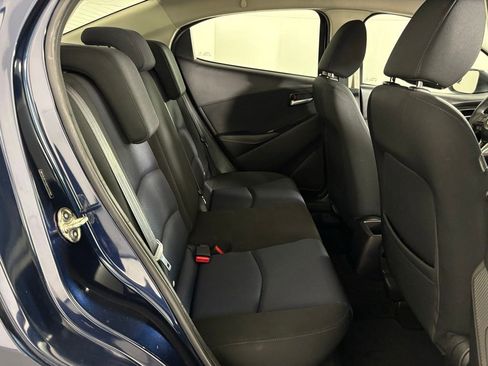 Used 2017 Toyota Yaris iA image 77