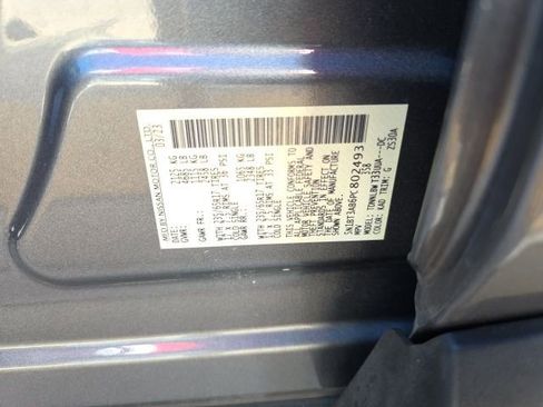 Used 2023 Nissan Rogue S image 28