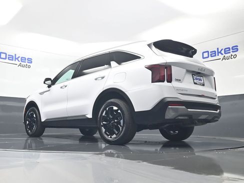 Certified 2026 Kia Sorento S AWD/4WD image 44