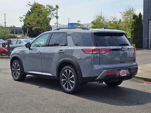 New 2026 Nissan Pathfinder Platinum AWD/4WD image 7